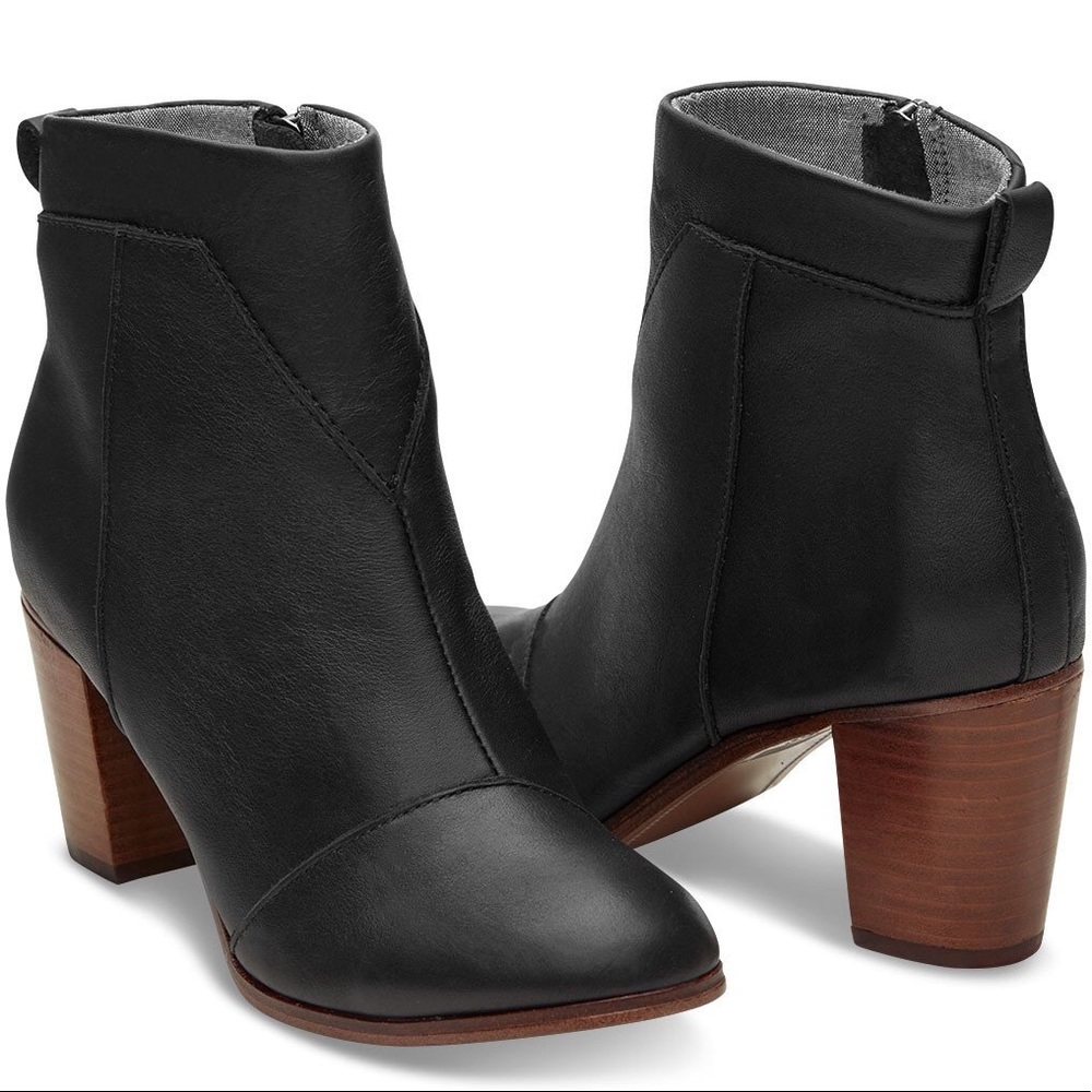 Tom’s Lunata Black Leather Bootie